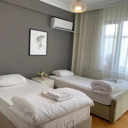 Kaplan Cosy Flat - Air Conditioned & Heated 3 Bedrooms In The דירה